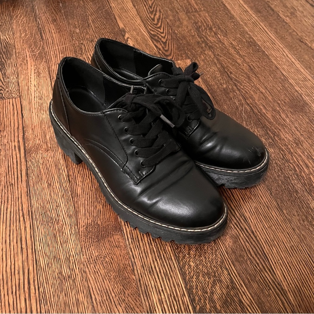 Madden Girl oxfords